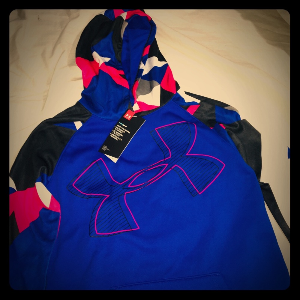 NWT  Under Armor hoodie NWT